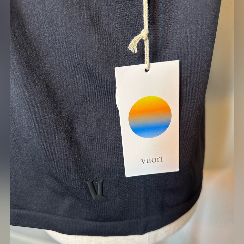 NWT sz XXL Vuori Black seamless surge tee stretch wicking material free neck - Picture 4 of 8